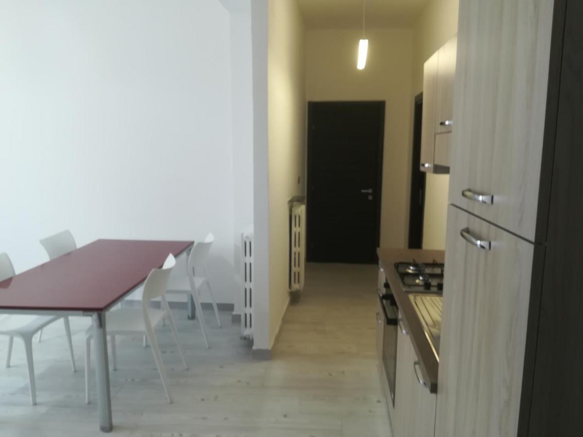 Home Mazzei Piazza Bilotti Cosenza Phòng bức ảnh