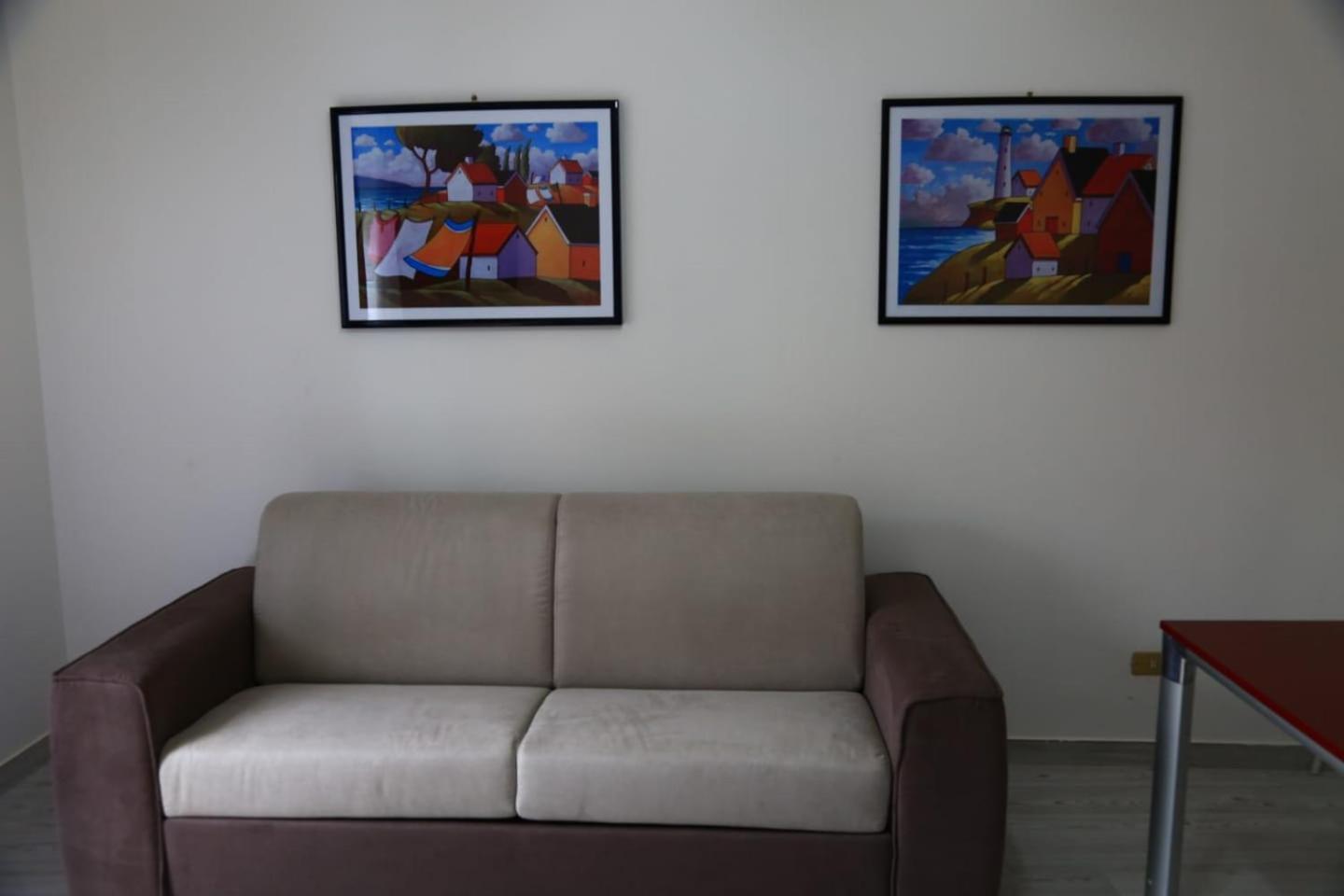 Home Mazzei Piazza Bilotti Cosenza Phòng bức ảnh