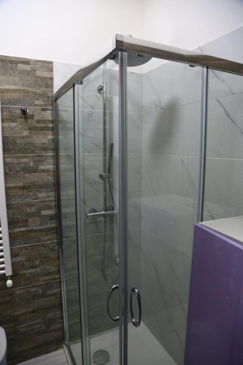 Home Mazzei Piazza Bilotti Cosenza Phòng bức ảnh